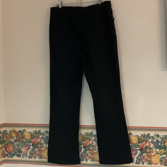 DG2 by Diane Gilman Virtual Stretch Straight Leg Jeans, Size 10P, Black - Picture 2 of 7